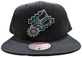 Mitchell & Ness Black NBA San Antonio Spurs HWC Core Basic Snapback -
