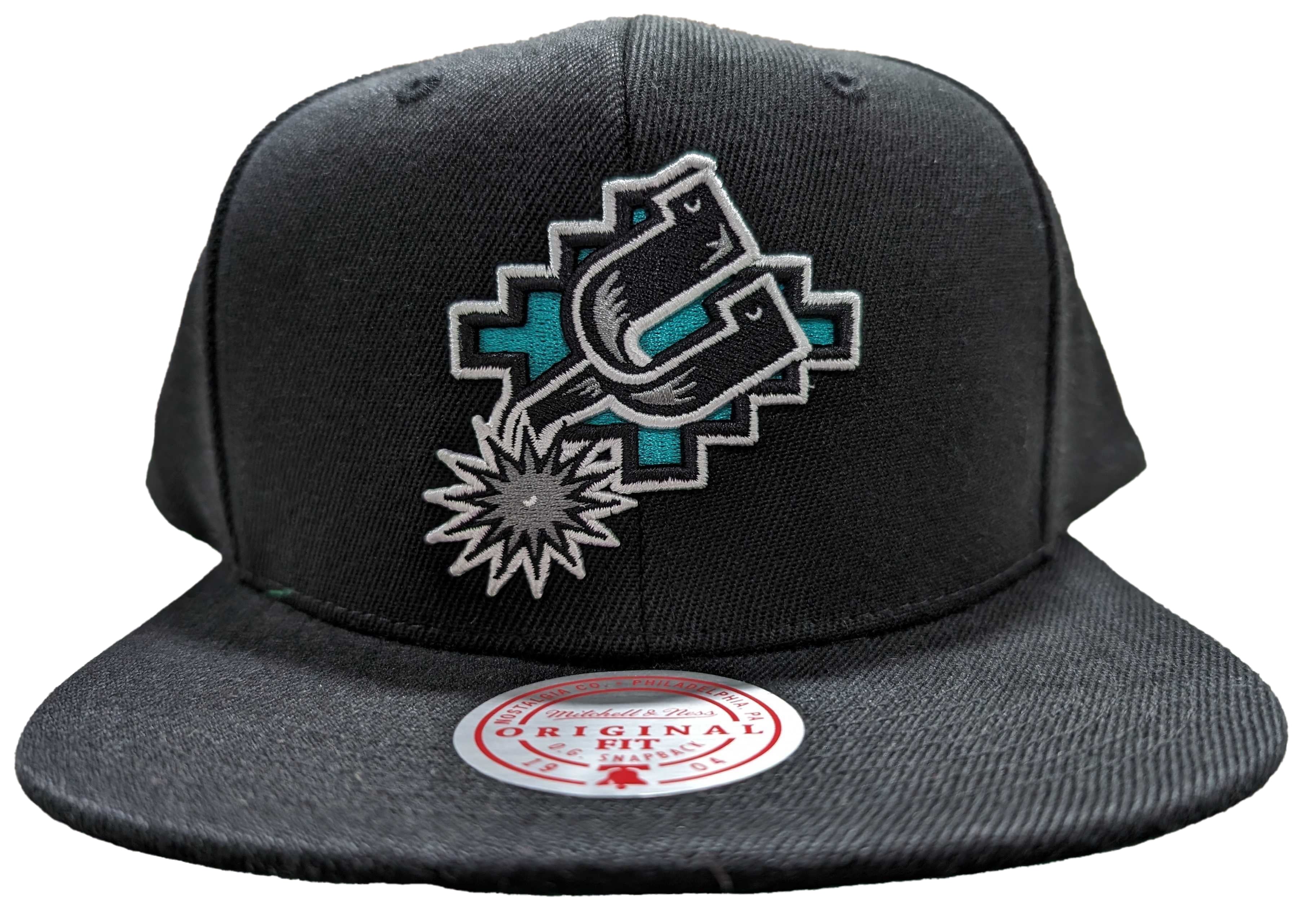 Mitchell & Ness Black NBA San Antonio Spurs HWC Core Basic Snapback -